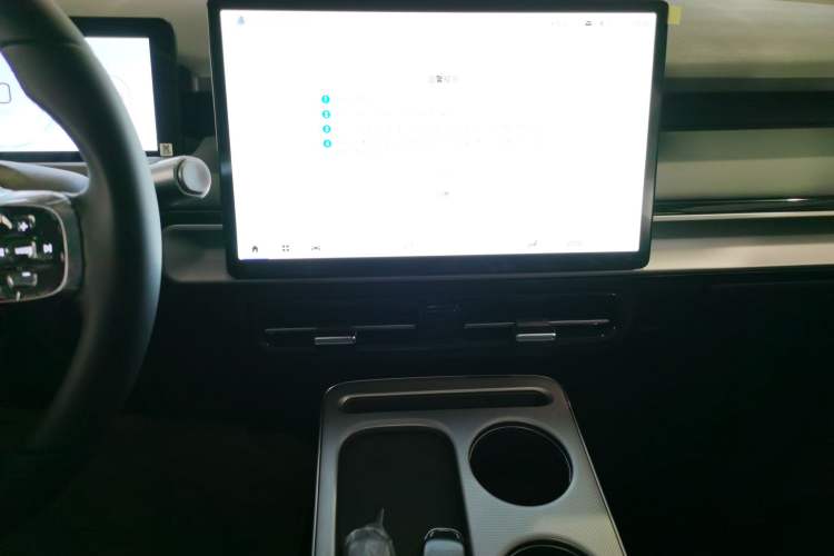 Used AION Y 2023 Younger
