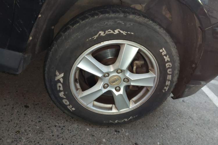 Used BYD S6 2014 2.0L Manual Luxury 5-Seater
