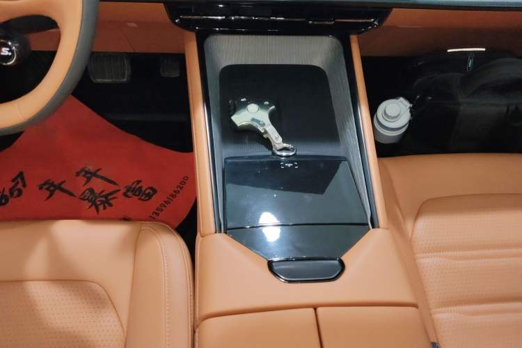 Used Dongfeng eπ eπ007 2024 200Pro Range-Extended Version