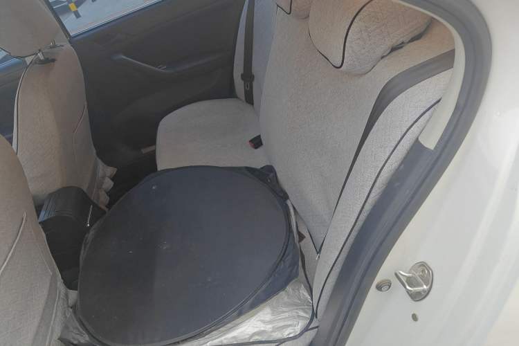 Used Volkswagen Jetta 2017 1.5L Manual Fashion Edition
