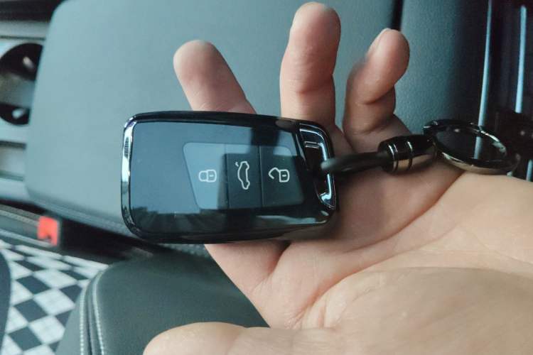 Used Volkswagen Magotan 2020 330TSI DSG Leading Model
