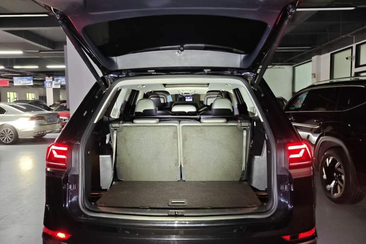 Used Volkswagen Teramont 2022 380TSI Four-Wheel Drive Prestige Luxury Edition Trunk