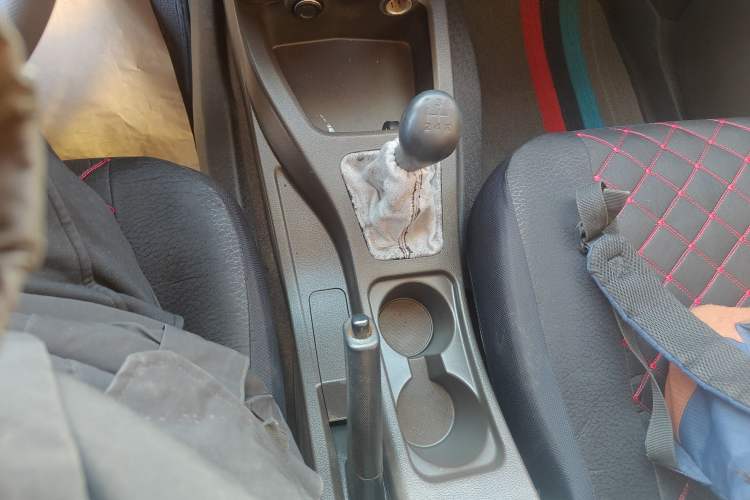 Used Wuling Rongguang V 2016 1.5L Standard Version
