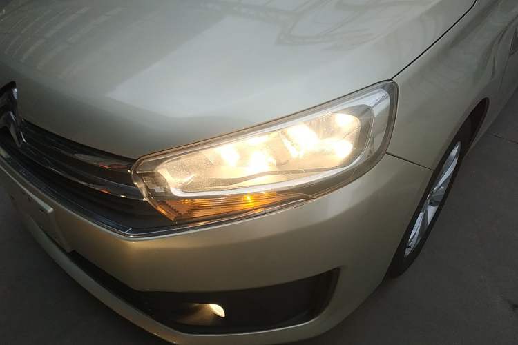 Used Citroen C4 Sega 2016 1.6L Manual Comfort Model Left Front Headlight