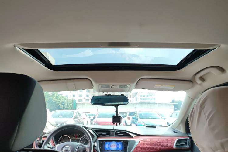 Used Nissan Lannia 2019 1.6L CVT Smart Connect Smart Cool Version China VI Standard
