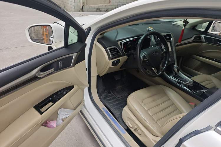 Used Ford Mondeo 2013 2.0L GTDi 200 Fashion Edition