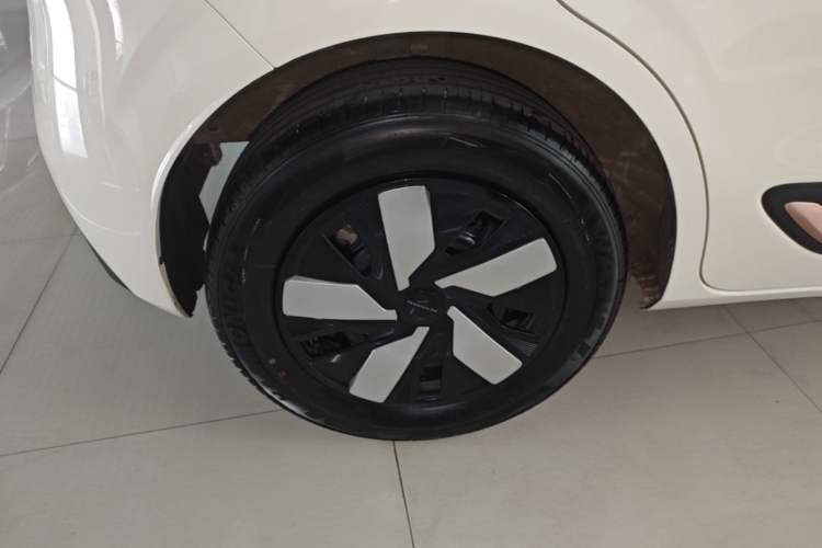 Used Dongfeng NAMMI 01 2024 New Edition 330 Air Right Rear Wheel Hub