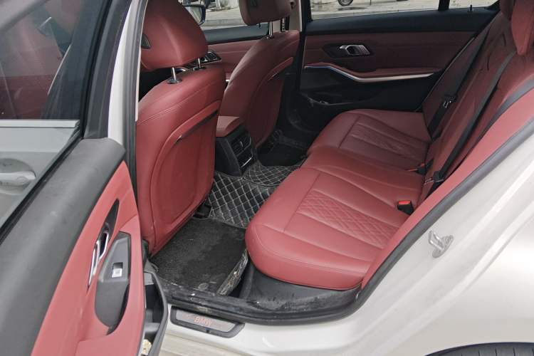 Used BMW i3 2025 eDrive 35 L
