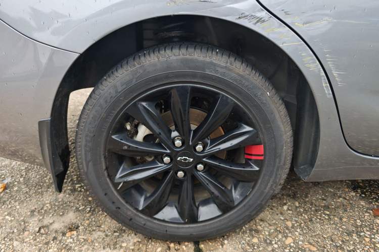 Used Chevrolet Monza 2020 Light Hybrid Redline 320T Dual-Clutch Joyful Edition Right Rear Wheel Hub