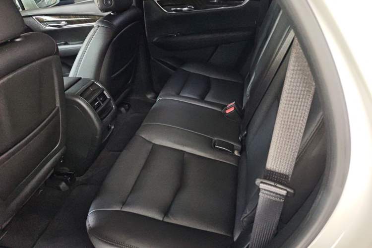 Used Cadillac XT5 2018 25T Tech Model
