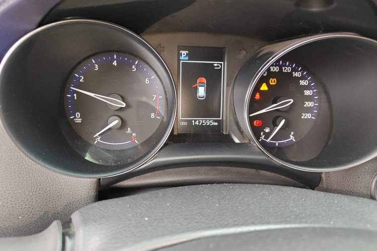 Used Toyota IZOA 2018 2.0L Yichi Version China VI Standard Odometer Close Up