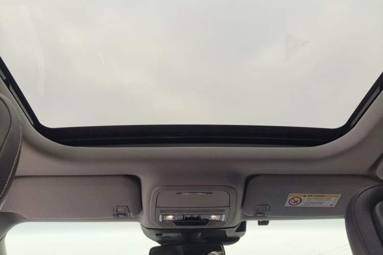 Used Lincoln Corsair 2022 2.0T Four-Wheel Drive Prestige Edition Headliner