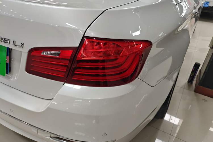 Used BMW 5 Series 2014 525Li Luxury Design Package
