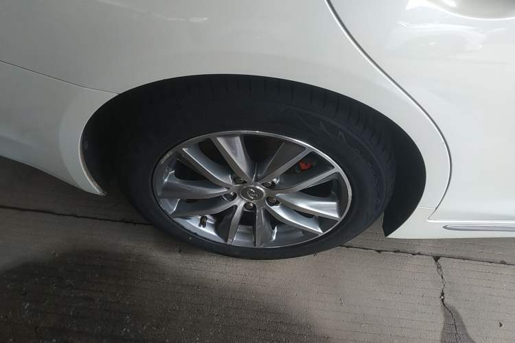 Used Infiniti Q50L 2015 2.0T Comfort Edition Exterior 5