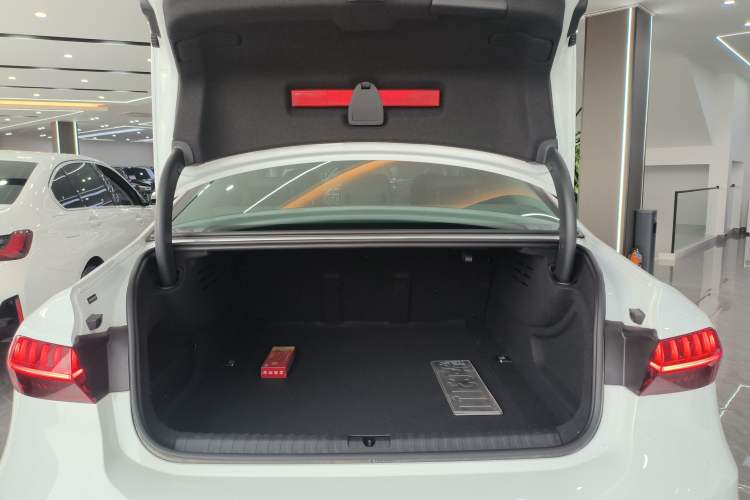 Used Audi A7L 2022 45 TFSI S-line Dream-Building Crystal Flow Package