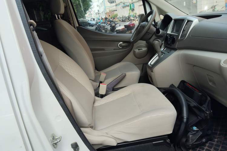 Used Nissan NV200 2018 1.6L CVT Luxury Model