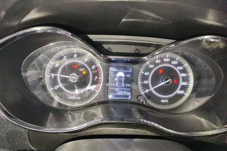 Used Baojun 560 2016 1.5T Manual Luxury Model Instrument Cluster