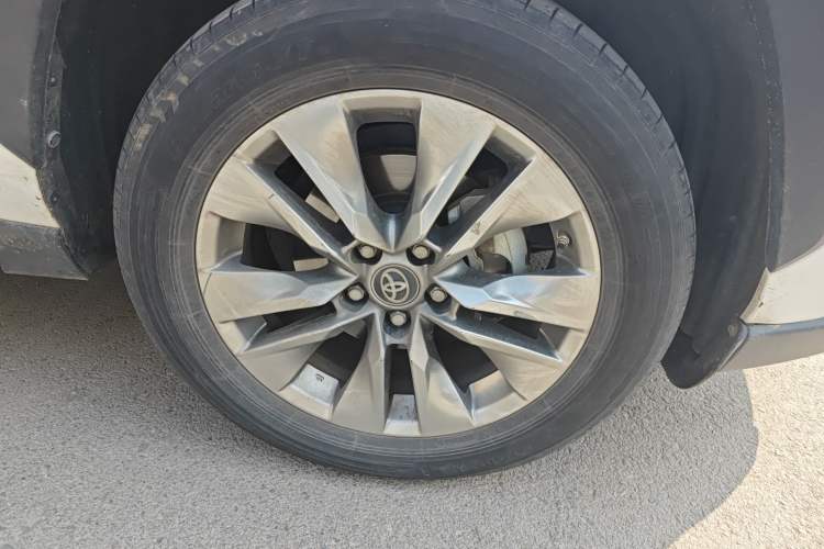 Used Toyota Wildlander 2022 2.0L CVT Two-Wheel Drive Luxury PLUS Edition
