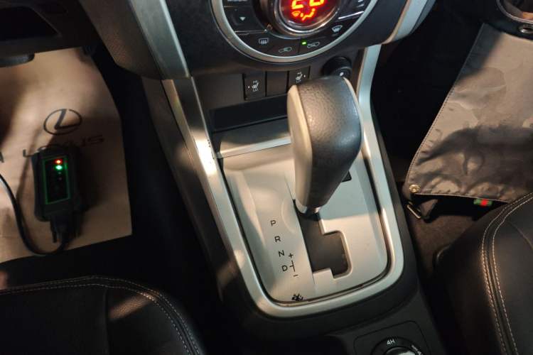 Used Isuzu mu-X 2015 3.0T 4x4 Automatic Luxury 7-Seater