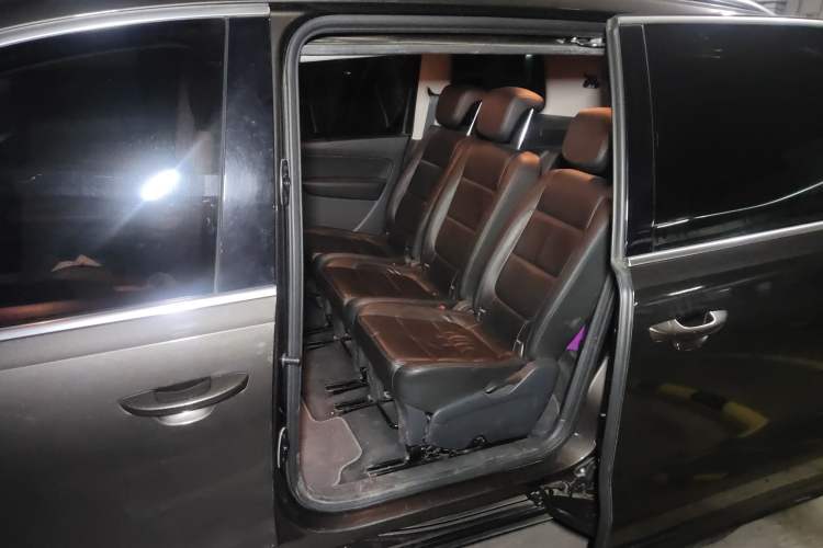 Used Volkswagen Sharan 2016 380TSI Luxury 7-Seater Left Rear Seat