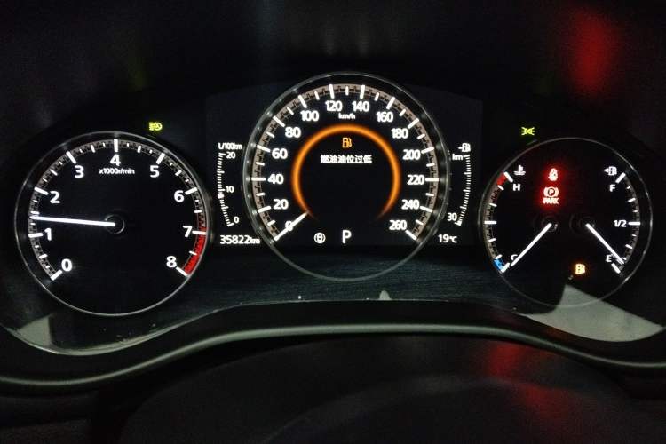 Used Mazda 3 Axela 2022 2.0L Automatic Zhi Rui Obsidian Edition