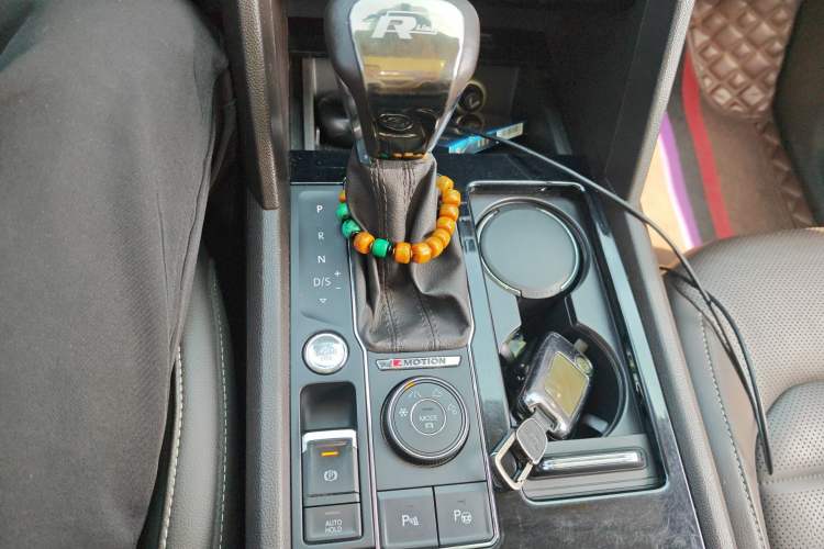 Used Volkswagen Teramont 2017 380TSI Four-Wheel Drive Luxury Edition Gear Lever