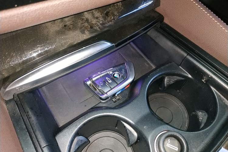 Used BMW 5 Series 2020 525Li M Sport Package Vehicle Key