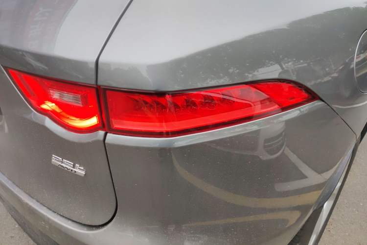 Used Jaguar F-PACE 2020 2.0T Urban Deluxe Edition Right Rear Taillight