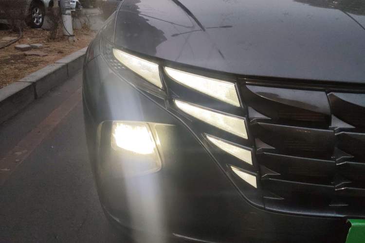 Used Hyundai Tucson 2021 Tucson L 1.5T DCT Luxury Prestige Edition Right Front Headlight