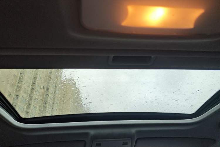 Used BMW 1 Series 2008 120i automatic transmission Headliner