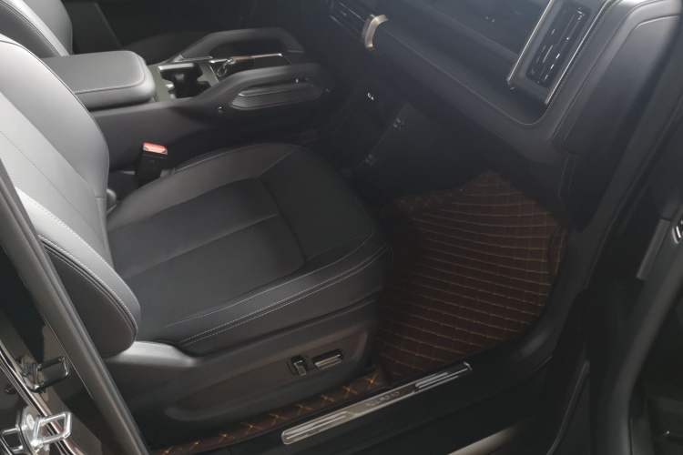 Used iCAR 03T 2024 520km Two-Wheel Drive Long-Range Version Right Front Seat