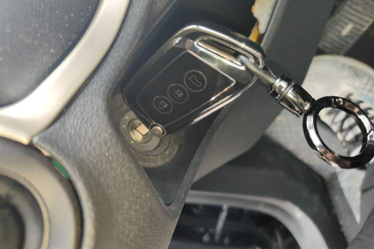 Used Baojun KiWi EV 2021 Designer Lithium Iron Phosphate
