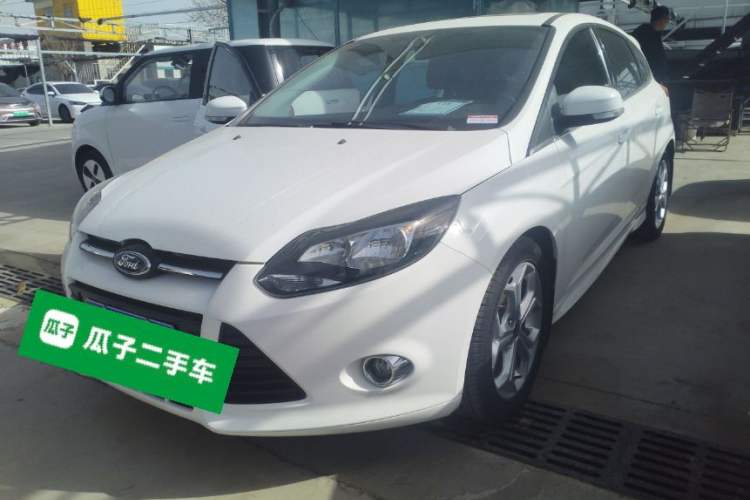 Used Ford Focus 2012 Hatchback 2.0L Automatic Luxury Sport Model