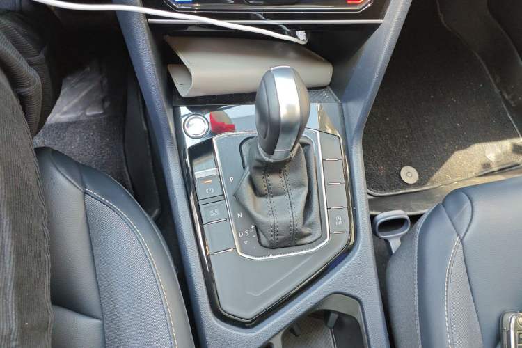 Used Volkswagen Tharu 2023 300TSI Two-Wheel-Drive Moonlight Edition