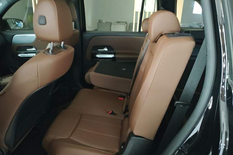 Used Mercedes-Benz GLB 2022 Second Facelift GLB 200 Fashion Edition Left Rear Seat