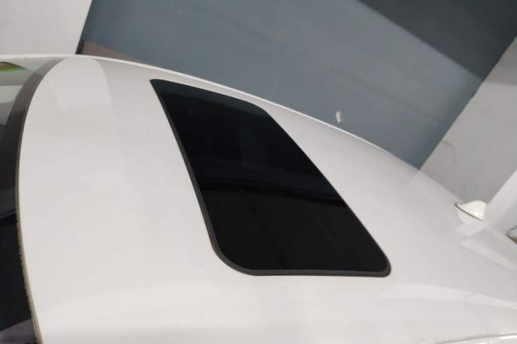 Used Volkswagen Polo 2016 1.6L Automatic Comfort Model