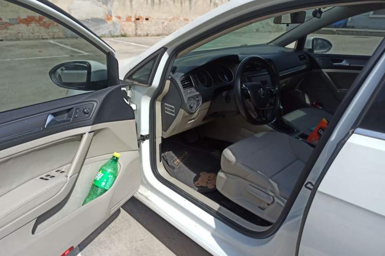 Used Volkswagen Golf 2014 1.6L Automatic Comfort Model