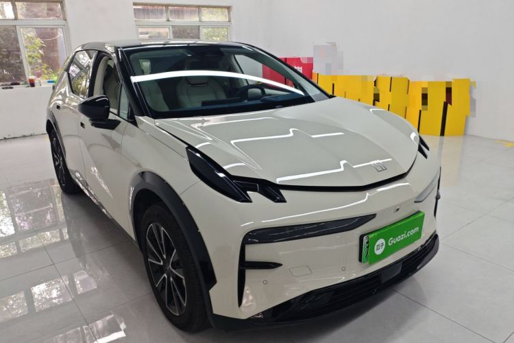 Used Zeekr X 2025 5-Seater Four-Wheel Drive Sport Version Front Right 45 Deg