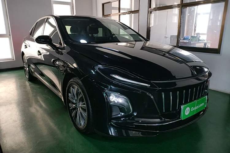 Used Hongqi E-QM5 2022 431 km Charge & Enjoy Edition