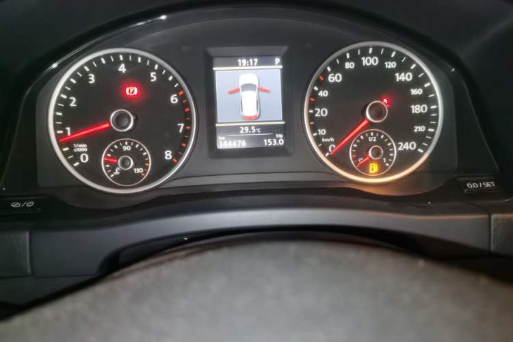 Used Volkswagen Tiguan 2013 2.0 TSI Automatic All-Wheel-Drive Flagship Edition