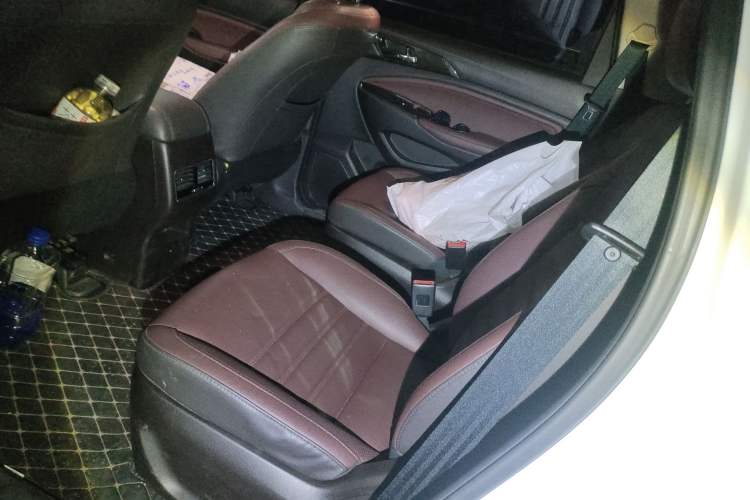 Used Changan Lingxuan 2017 1.5T Automatic Lehuo Flagship Model
