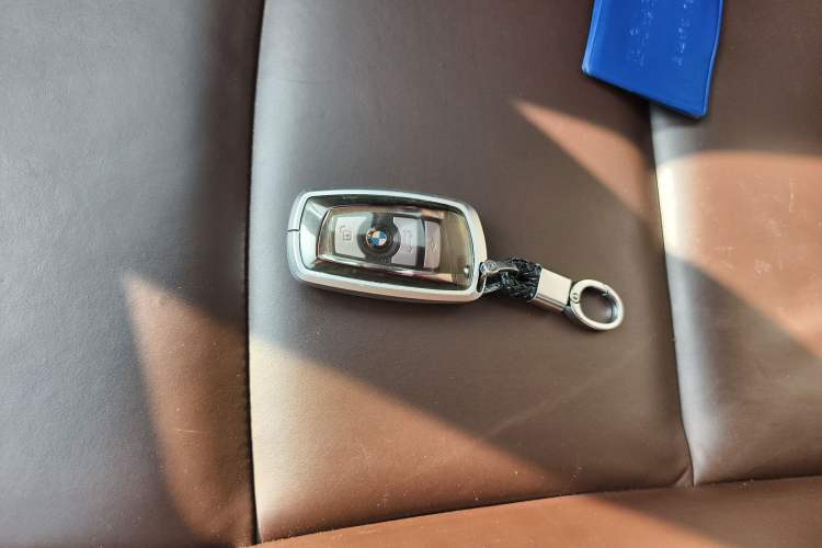 Used BMW 5 Series 2014 525Li Luxury Design Package
