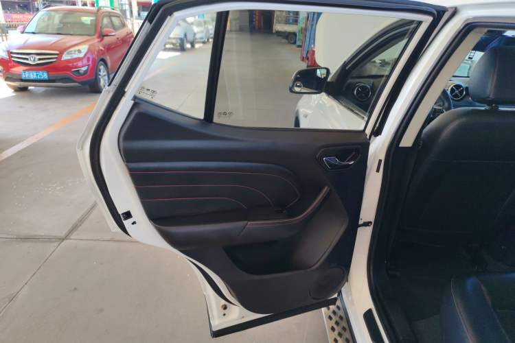 Used Soueast DX3 2016 1.5L Manual Luxury Edition