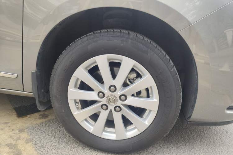 Used Buick GL8 2018 28T Luxury Model China VI Standard