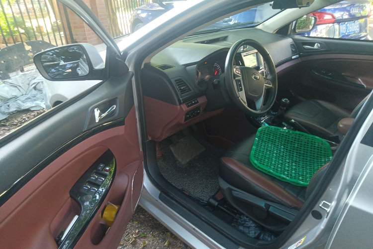 Used BYD Surui 2016 1.5L Manual Elite Edition
