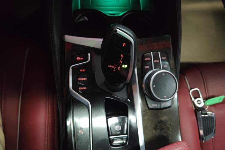 Used BMW 5 Series 2021 525Li Luxury Package
