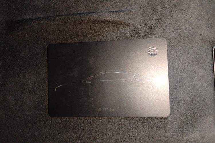 Used Xiaomi Auto SU7 2024 Four-Wheel-Drive Max Founder's Edition Vehicle Key