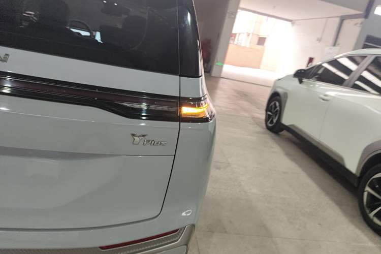 Used AION Y 2023 Younger Star Edition