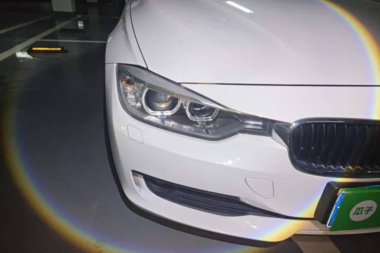 Used BMW 3 Series 2013 320i Sport Edition Right Front Headlight