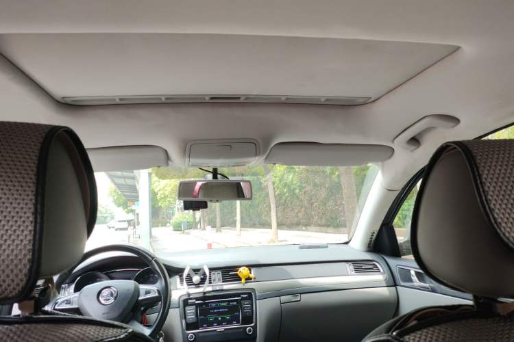 Used Skoda Superb 2013 1.8TSI Automatic MingShi Edition Headliner